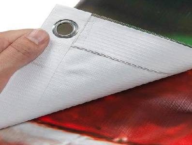 石台喷绘和刀刮布的工艺区别。