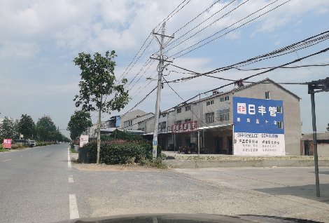 石台如何能保证墙体广告的醒目性？